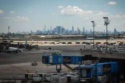 Air traffic controllers lose radar and radio contact with planes approaching and departing Newark for 90 seconds – again